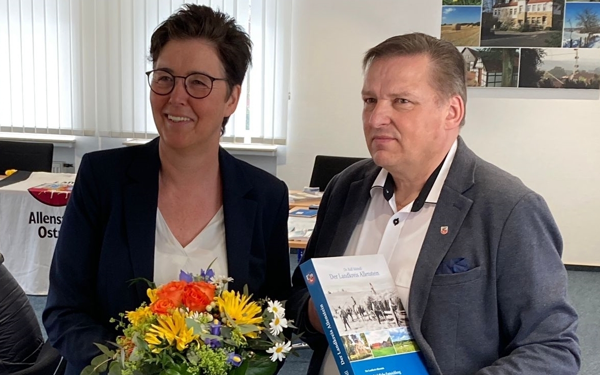 Bürgermeisterin Christine Möller und der "neue und alte"Kreisvertreter Andreas Galenski.